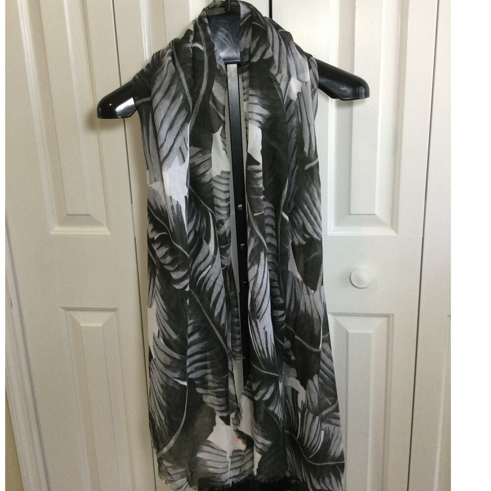 India Hicks Jungle Print Frayed Scarf - Picture 3 of 6